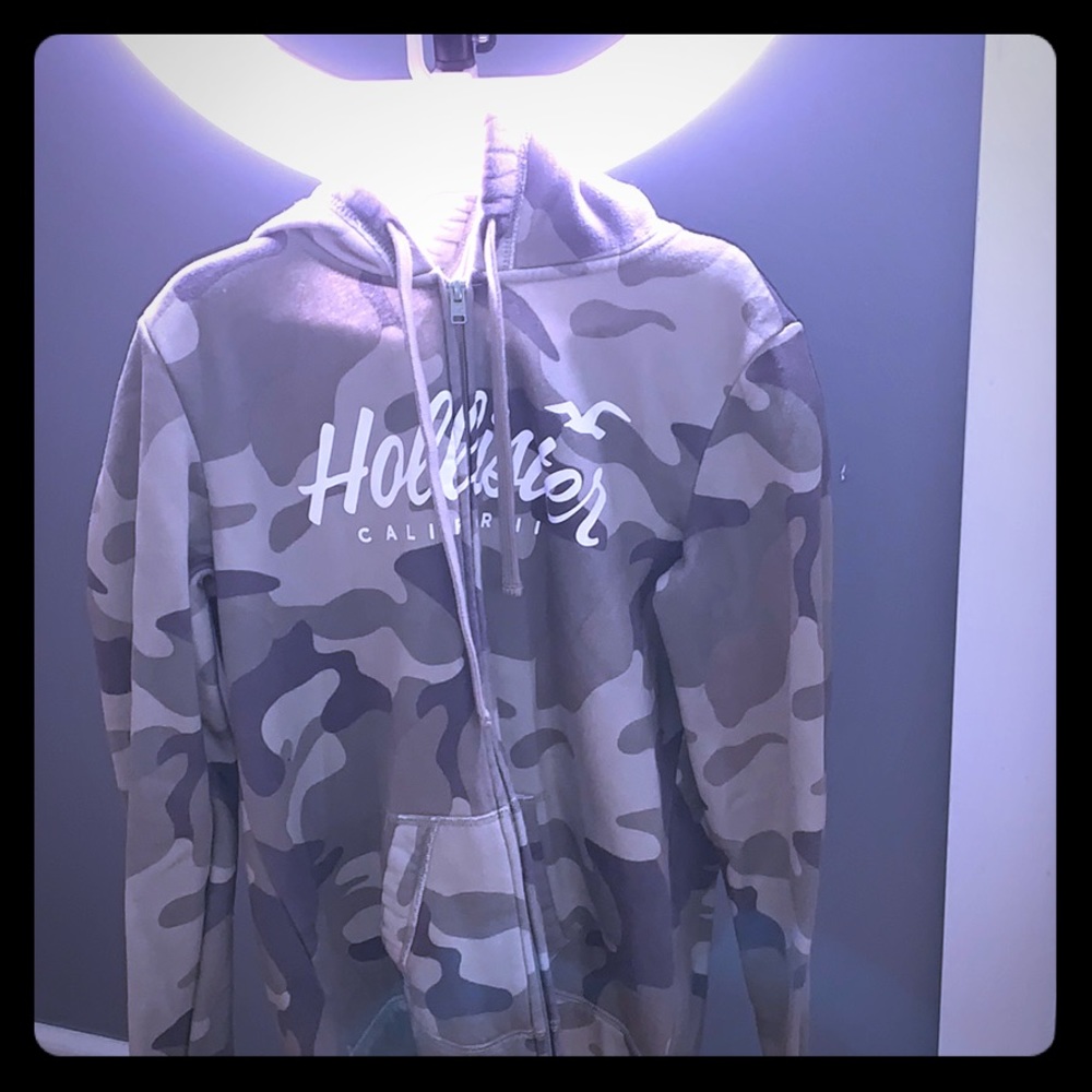 Hollister sweater